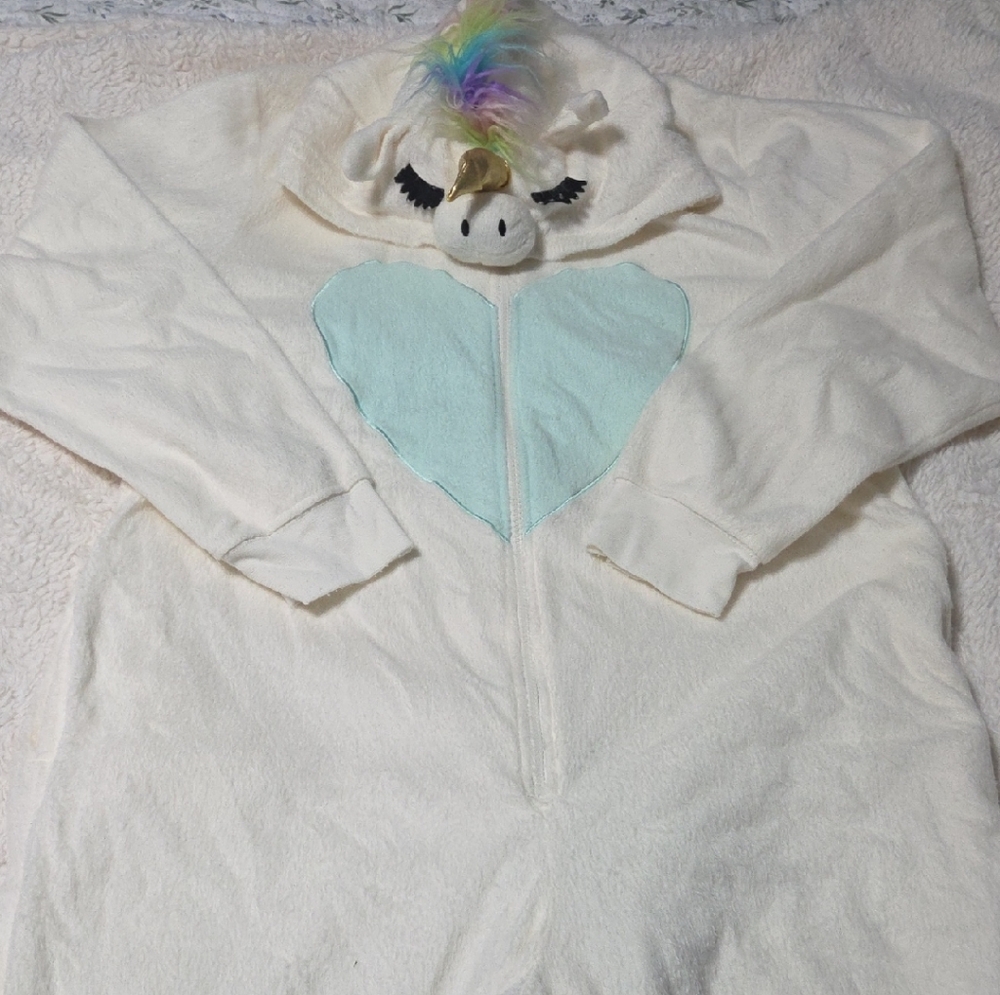 Xhilaration Kids Unicorn Pajamas - White and Light Blue